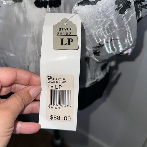 VINTAGE NWT Floral Black and White Women's Lightweight Blazer - Picture 10 of 13